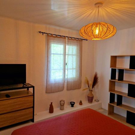 Lou Mouli Di Baou Bed & Breakfast Labeaume Luaran gambar