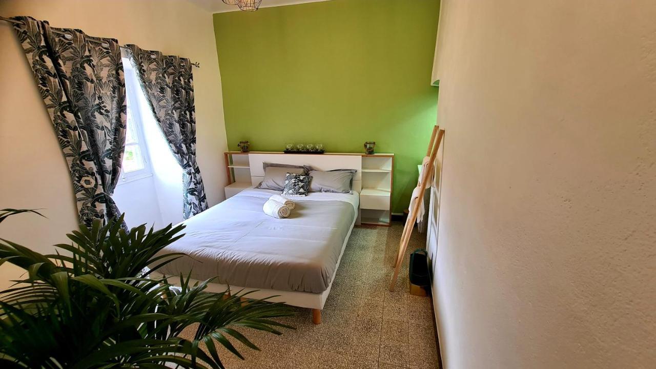 Lou Mouli Di Baou Bed & Breakfast Labeaume Luaran gambar