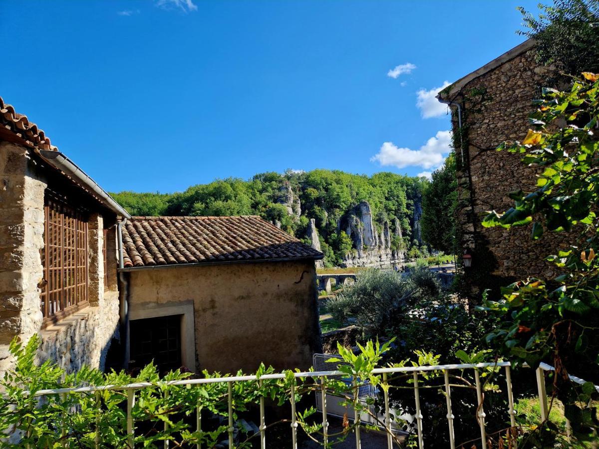 Lou Mouli Di Baou Bed & Breakfast Labeaume Luaran gambar