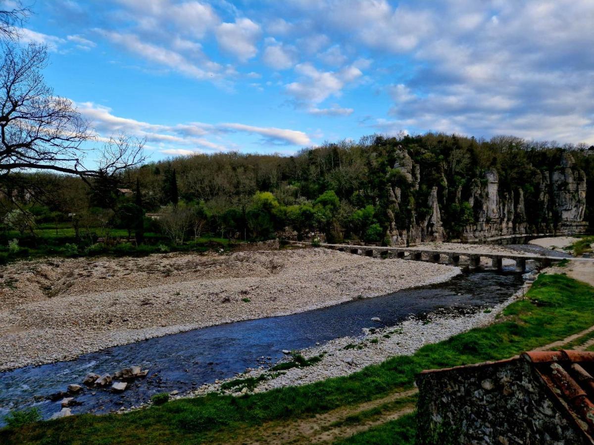 Lou Mouli Di Baou Bed & Breakfast Labeaume Luaran gambar